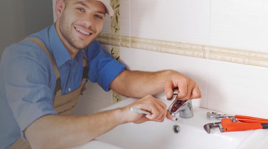 Handle or spout repair in Cobbtown, GA
